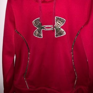 Under Armour sweatshirt